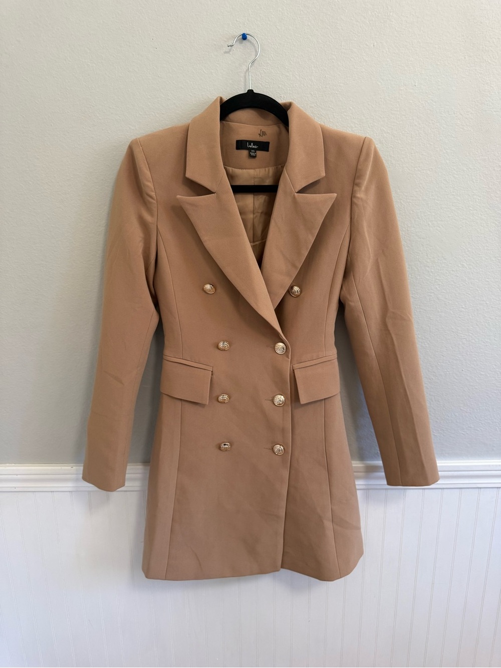 Lulu's Camel Double-Breasted Tailored Blazer - Picture 5 of 9